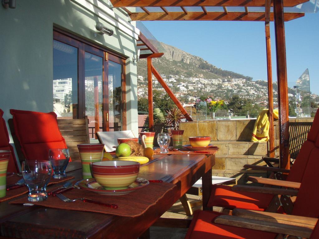 Sweet Ocean View Guesthouse Cape Town Exterior photo